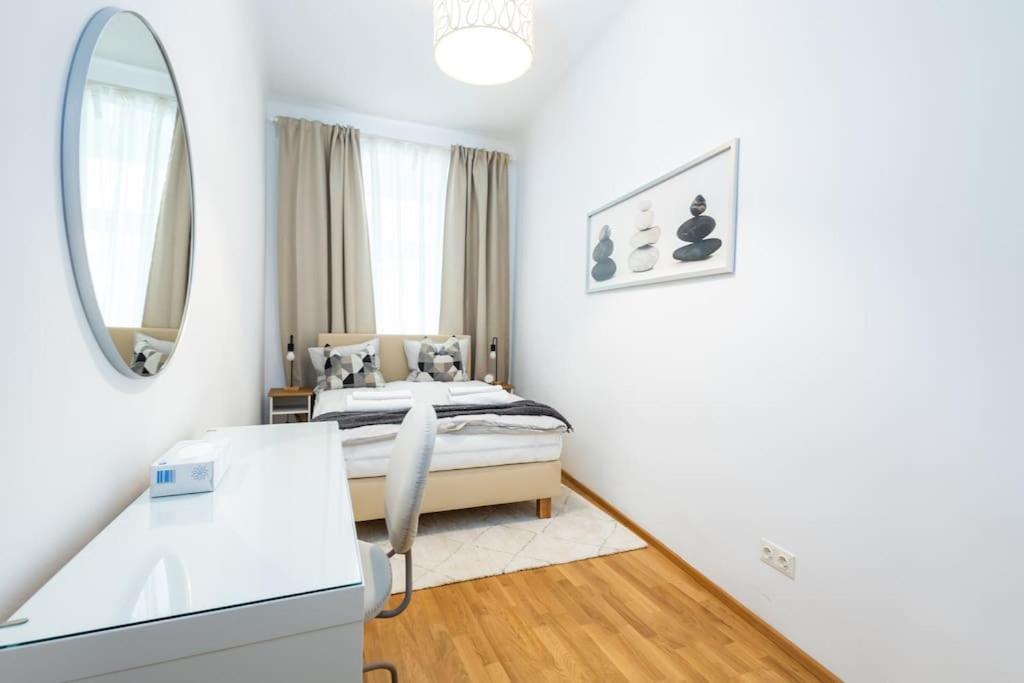 Orestaliving - Danube Canal Appartement